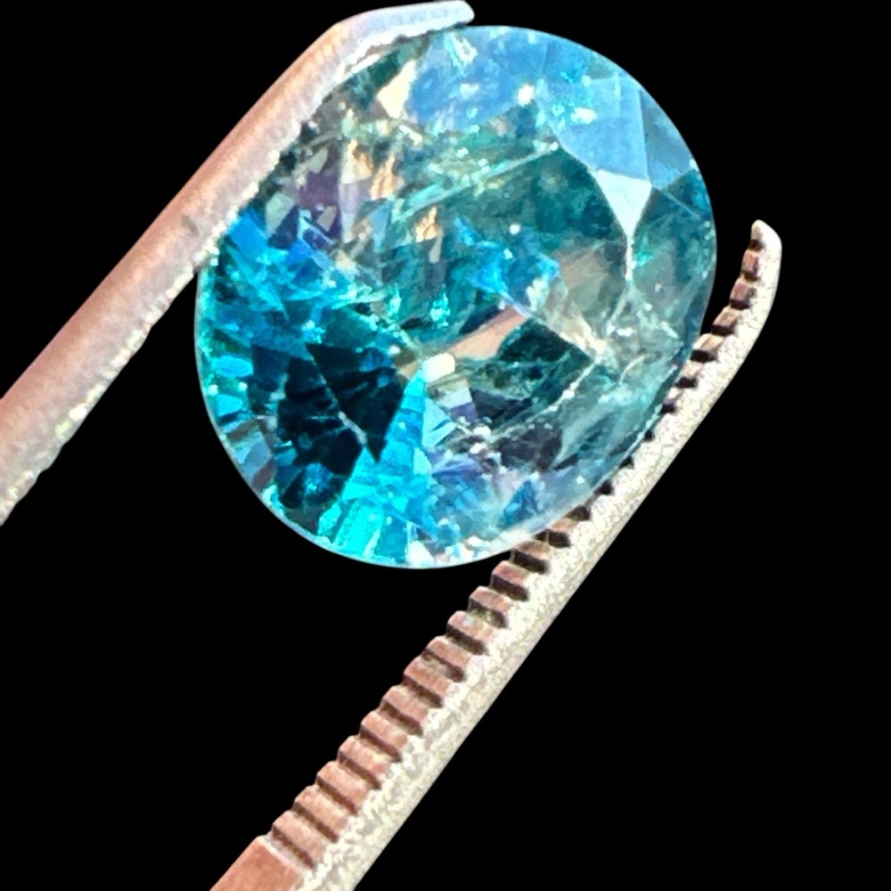4.43 Crt Natural Zircon Faceted Gemstone - Picture 13 of 17
